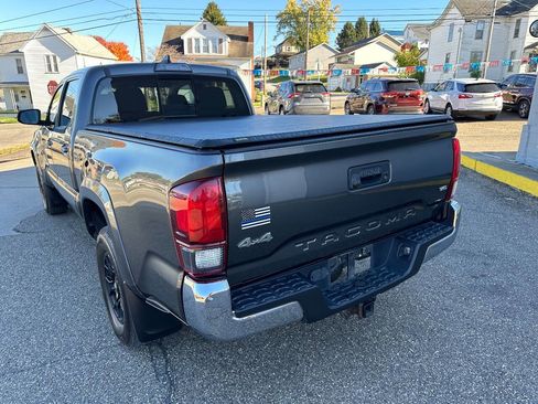 Used 2019 Toyota Tacoma SR5 image 12