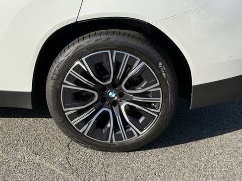 Used 2025 BMW X3 xDrive30i w/ Convenience Package image 14