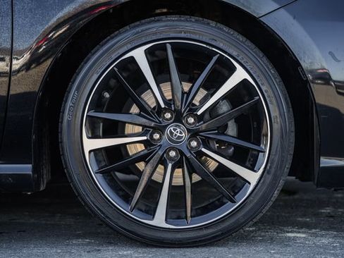 Used 2018 Toyota Camry XSE image 20