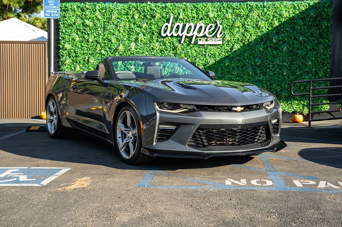 Used 2018 Chevrolet Camaro SS RWD image 3