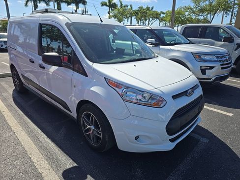 Used 2018 Ford Transit Connect XLT image 2