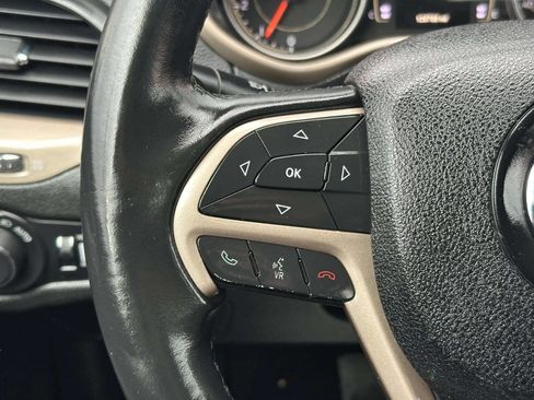 Used 2016 Jeep Cherokee Latitude image 30