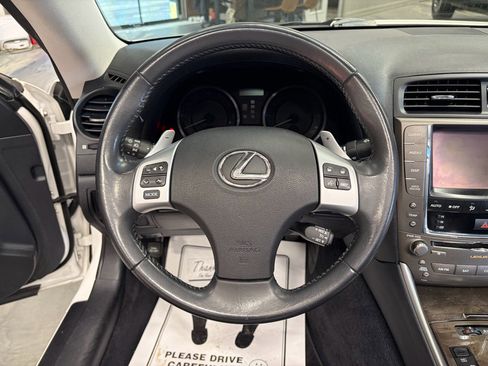 Used 2011 Lexus IS 250C RWD image 11