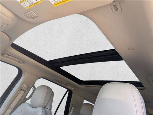 Used 2018 Lincoln Navigator Reserve w/ Technology Package image 18