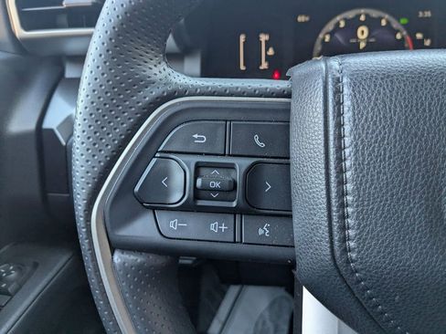 Used 2025 Toyota 4Runner SR5 image 15