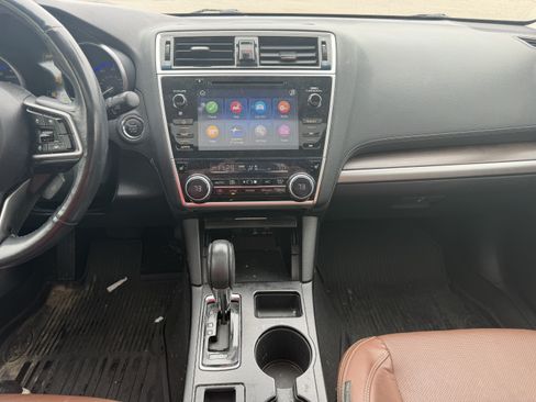 Used 2019 Subaru Outback 2.5i Touring w/ Popular Package #3A AWD/4WD image 20