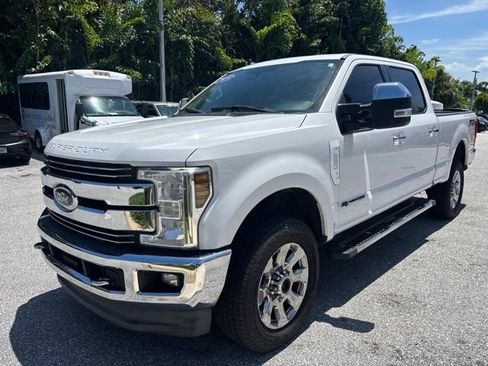 Used 2019 Ford F250 Lariat w/ Lariat Ultimate Package AWD/4WD image 5