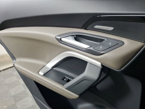 New 2025 Audi Q5 Premium Plus image 18