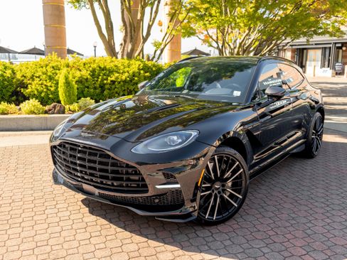 Used 2025 Aston Martin DBX 707 image 50