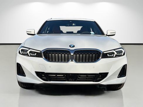 Used 2026 BMW 330i Sedan w/ Parking Assistance Package RWD image 8
