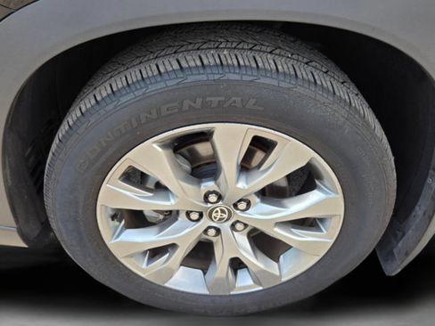 Used 2025 Toyota Grand Highlander AWD Hybrid image 10