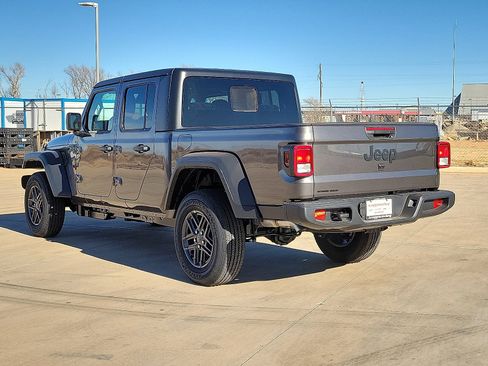 New 2026 Jeep Gladiator Sport image 3