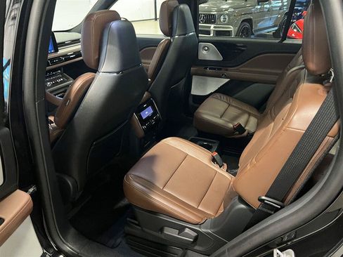 Used 2025 Lincoln Aviator Reserve w/ Luxury Package AWD/4WD image 33