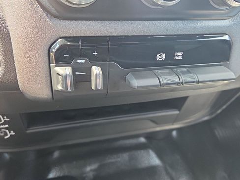 Used 2022 RAM 2500 Tradesman AWD/4WD image 29