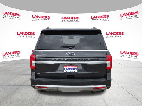 Used 2022 Ford Expedition XLT AWD/4WD image 4