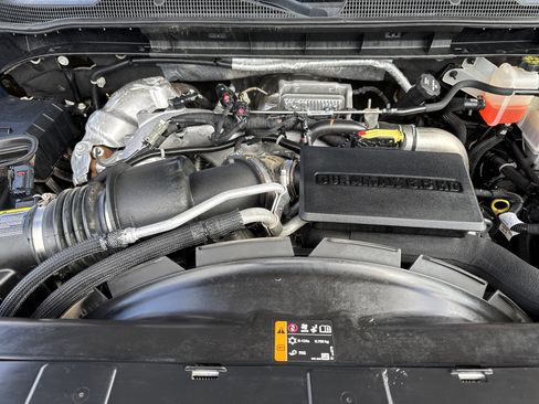 Used 2022 Chevrolet Silverado 3500 High Country w/ LPO, Hitch Package image 31