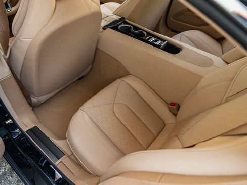 New 2025 Karma Revero Luxury RWD image 29