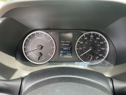 Used 2025 Nissan Sentra S FWD image 18