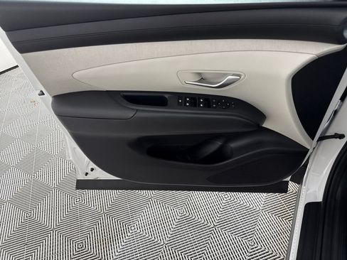 Used 2025 Hyundai Tucson SEL FWD image 12