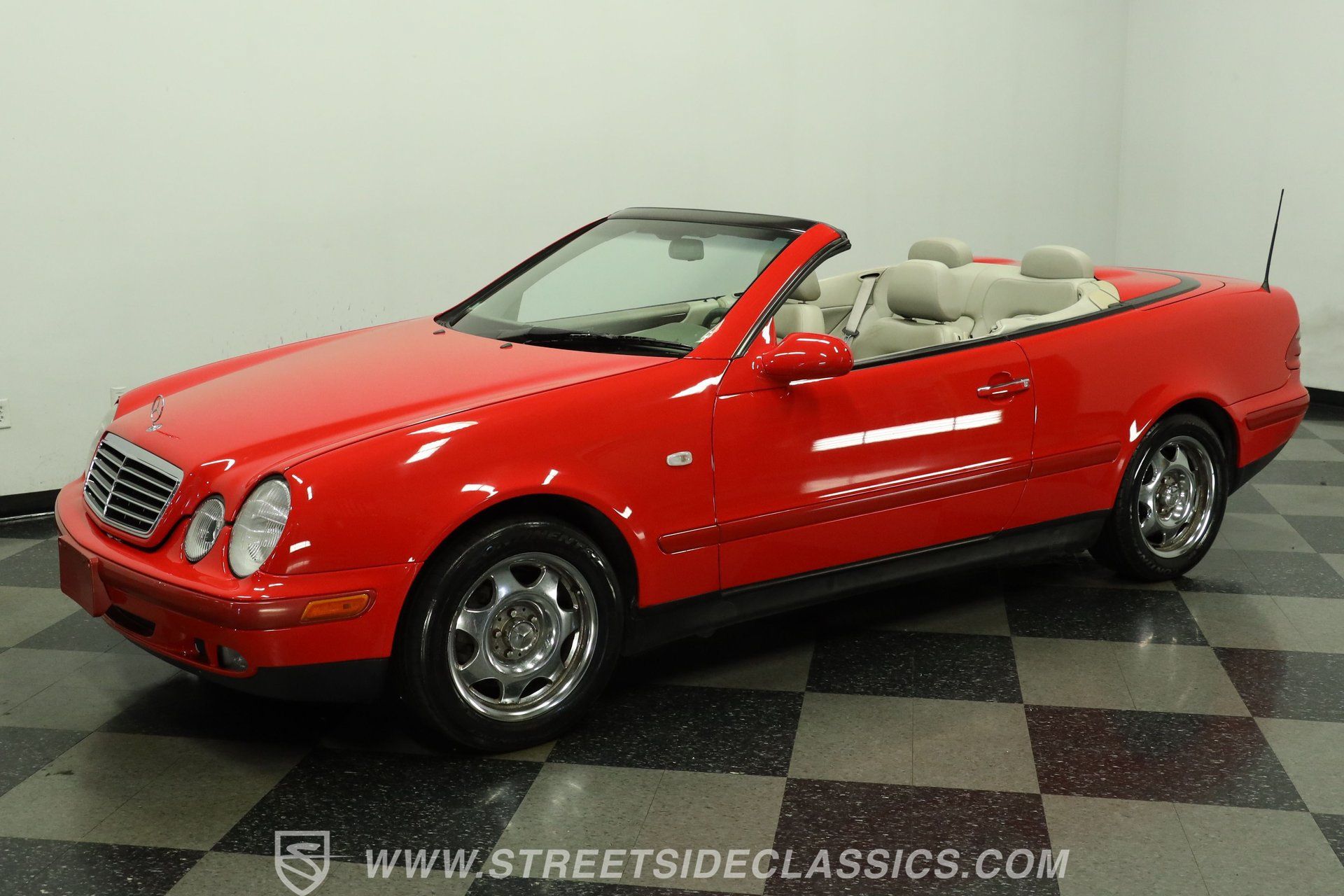 Used 1999 Mercedes-Benz CLK 320 Cabriolet image 6