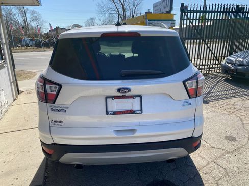 Used 2018 Ford Escape SE w/ SE SYNC Package image 7