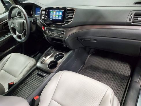 Certified 2023 Honda Passport EX-L image 15