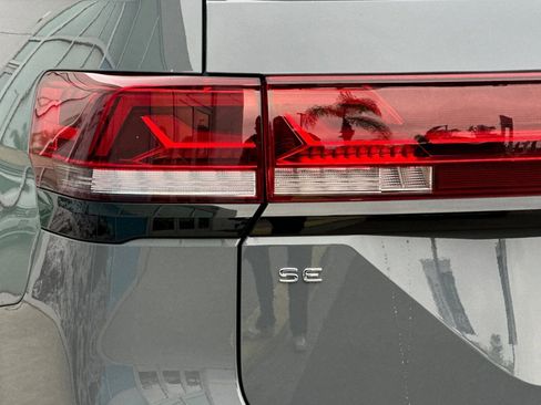 New 2025 Volkswagen Atlas Peak Edition SE AWD/4WD image 27