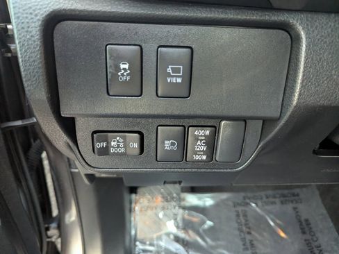 Used 2023 Toyota Tacoma Limited image 14