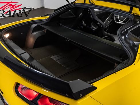 Used 2015 Chevrolet Corvette Z06 w/ 2LZ Preferred Equipment Group RWD image 54