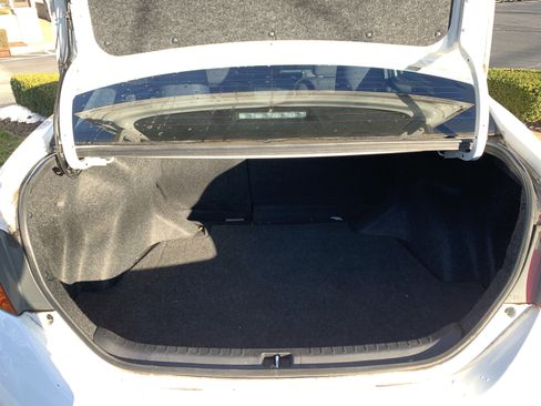 Used 2019 Toyota Corolla LE image 34