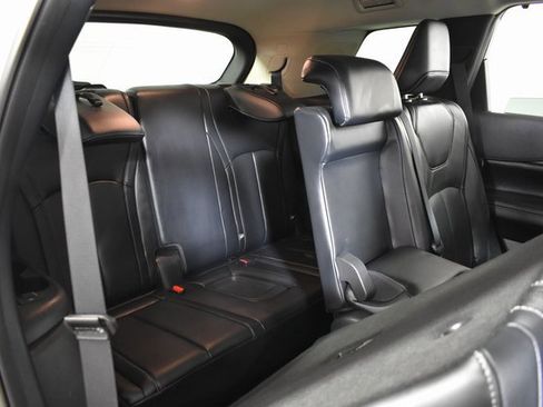 Certified 2023 INFINITI QX60 Luxe w/ Performance Audio Package image 37