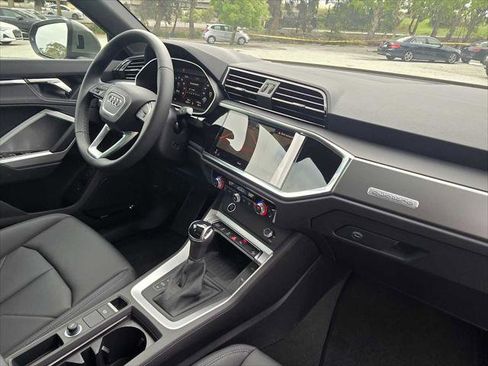 Certified 2025 Audi Q3 2.0T Premium Plus w/ Premium Plus Package image 12