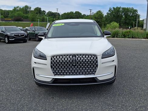 Certified 2024 Lincoln Corsair AWD image 2