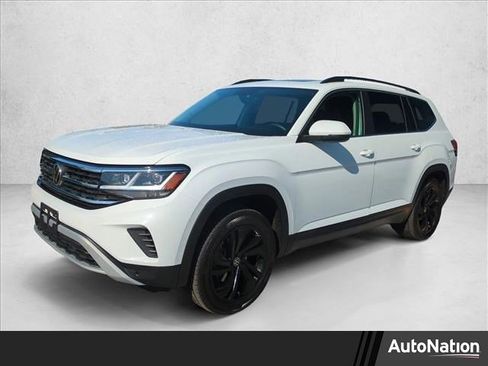 Used 2023 Volkswagen Atlas SE w/ Panoramic Sunroof Package image 1