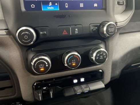 Used 2022 RAM 3500 Tradesman AWD/4WD image 11