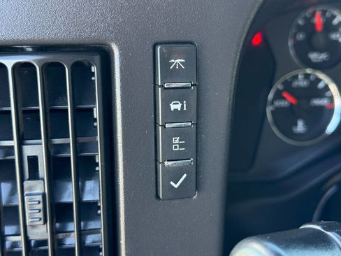 Used 2010 Chevrolet Express 3500 image 14