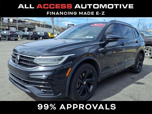 Used 2023 Volkswagen Tiguan SE R-Line image 4