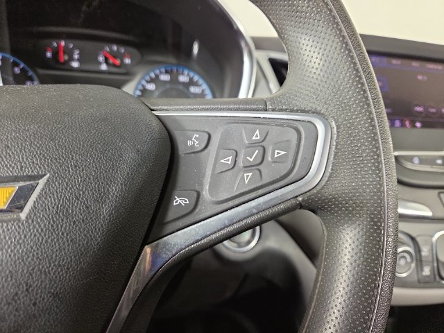 Used 2022 Chevrolet Equinox LS AWD/4WD image 24