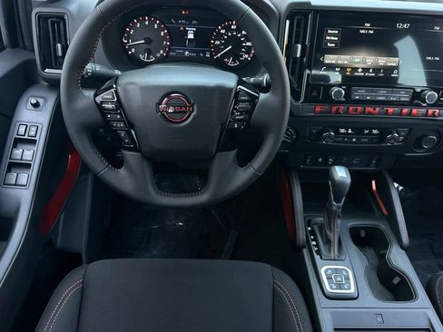 New 2026 Nissan Frontier PRO-4X w/ Pro-4x Convenience Package image 15