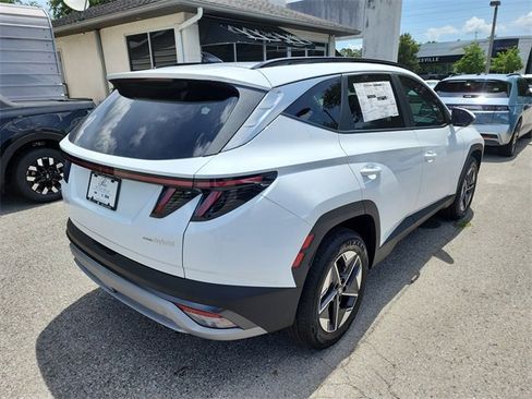 New 2025 Hyundai Tucson SEL image 3