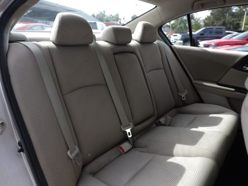 Used 2015 Honda Accord LX image 18