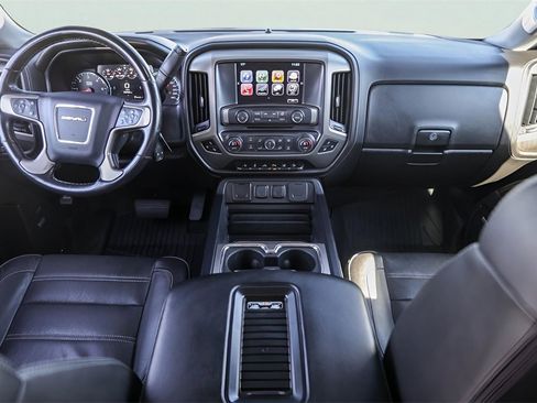 Used 2019 GMC Sierra 2500 Denali w/ Suspension Package, Off-Road image 28