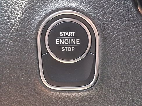 Used 2025 Mercedes-Benz Sprinter 2500 image 22