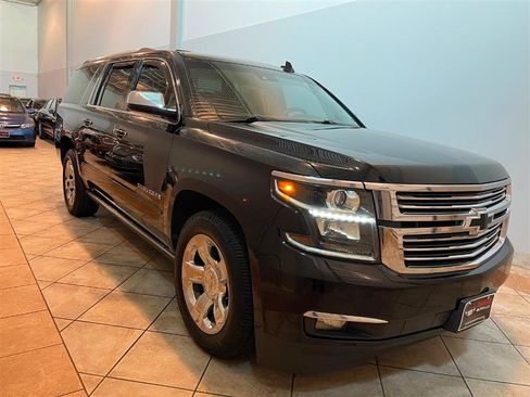 Used 2015 Chevrolet Suburban LTZ AWD/4WD image 4