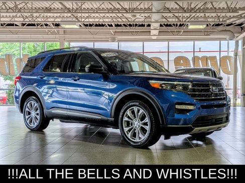 Used 2023 Ford Explorer XLT w/ Equipment Group 202A AWD/4WD image 2