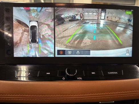 Used 2024 Nissan Rogue Platinum image 15