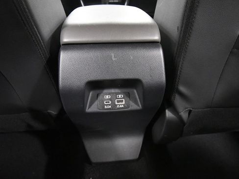 Used 2024 Subaru Crosstrek 2.0i Premium AWD/4WD image 16