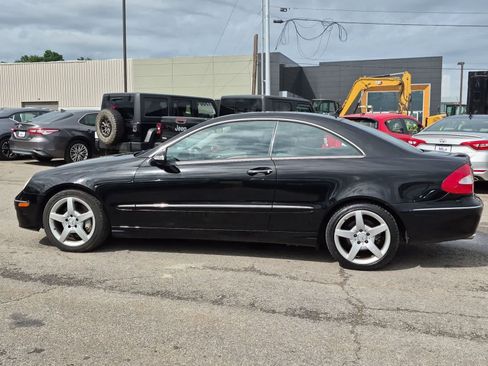 Used 2008 Mercedes-Benz CLK 350 Coupe image 5