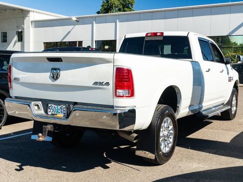 Used 2017 RAM 2500 Laramie w/ Convenience Group AWD/4WD image 6