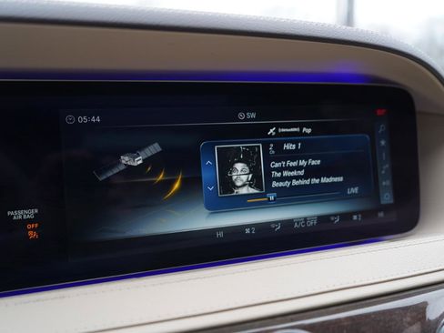 Used 2018 Mercedes-Benz S 450 S 450 Sedan image 33